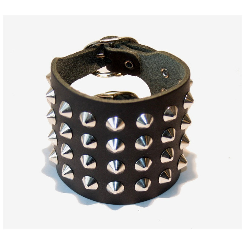 Nietenarmband 4 reihig Spitznieten