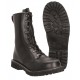 Boots mit Schnallen und Schnürung